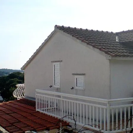 Studio Hvar 591c *